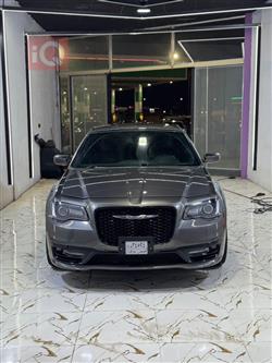 کرایسلەر 300